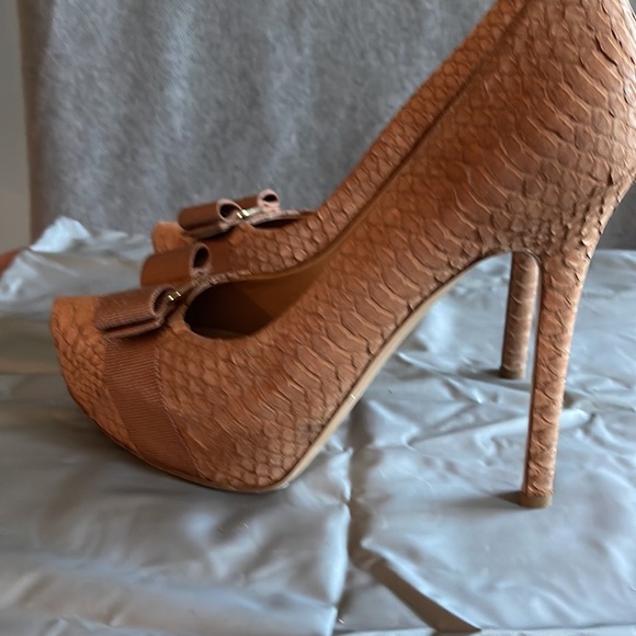 Ferragamo high heels shoes - Picture 9 of 9